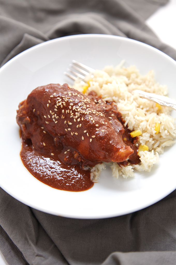 Chicken mole (Chicken with Mexican chocolate sauce) - Tastes so fine