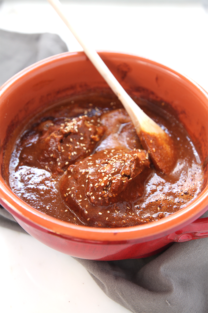 Chicken mole (Chicken with Mexican chocolate sauce) - Tastes so fine